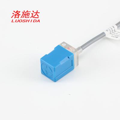 中国 正方形のモーションセンサーのための長方形の誘導の近接センサーの高速ABS青いプラスチック 販売のため