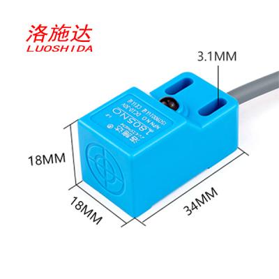 China 3 el tubo plástico inductivo rectangular del sensor de proximidad del alambre Q18 DC substituye el sensor SN04 en venta