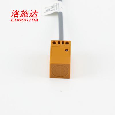 China Plastic Inductive Proximity Sensor for sale