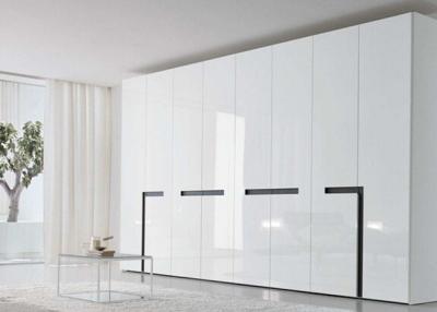 China 20MM Schlafzimmer-Entwurf mit Weg Tür-der Garderobe in des Wandschrank-4 mit Fächer SGS zu verkaufen