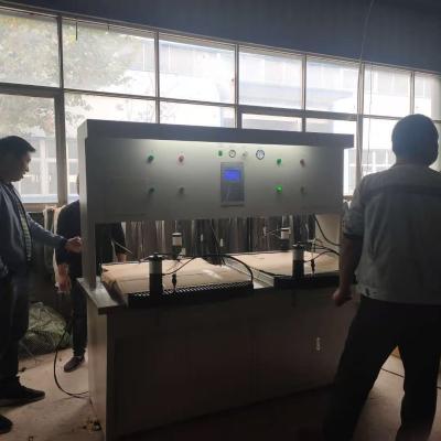 China Máquina de prueba de la fuga de aire del control del PLC 2.5KW para el radiador en venta