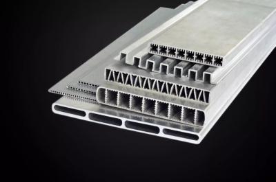 Chine tube plat en aluminium d'épaisseur de 1.5-2mm pour le condensateur à vendre