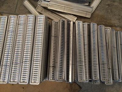 China Placa 1.5mm do radiador da liga de alumínio do retângulo densamente à venda