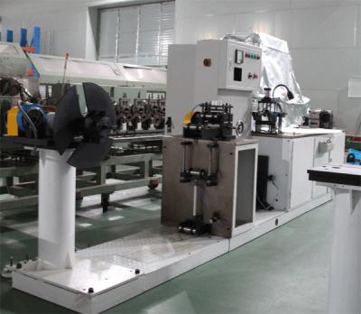 中国 機械自動車ひれの幅8~200mmを形作るPLC制御ラジエーターのひれ 販売のため