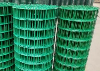 Китай Pvc зеленого цвета 3Fts покрыл для ячеистой сет сети ограждать загородку сада провода Rolls свертывает Rustproof продается