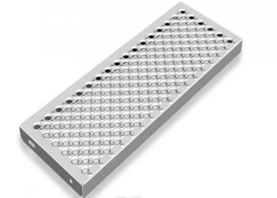 China ISO45001 Anti Skid Metal Sheet Anti Slip Perforated Metal Sheet Wear proof for sale