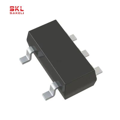 China Circuitos integrados del circuito del amplificador de reacción del voltaje del paquete de los chips CI TSOT-23-5 del amplificador de LT1818CS5#TRMPBF en venta