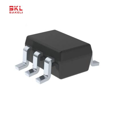 中国 SN74LVC2GU04DCKRの集積回路の破片の論理インバーターIC 2チャネル1.65Vへの5.5V 販売のため