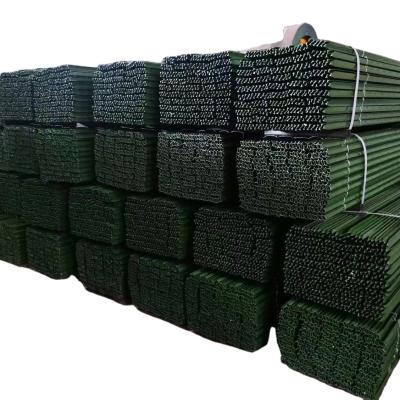 China Green Coated 12 Foot Metal Fence Posts for Fenc Thick Hot Dipped Galvanized Star Picket for sale