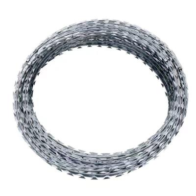 China Silver BTO 22 Hot Dipped Galvanized Concertina Barbed Wire Rolls for Sea Shipping for sale