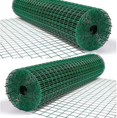 China 10 Gauge 2X2 Fencing Net Iron Wire Mesh Pvc Green Coated Welded Mesh Roll 5-50m Length for sale
