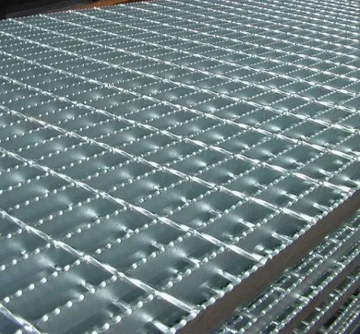 Hot DIP Galvanized Steel Grating with Serrated Style and Plain Bar for ...