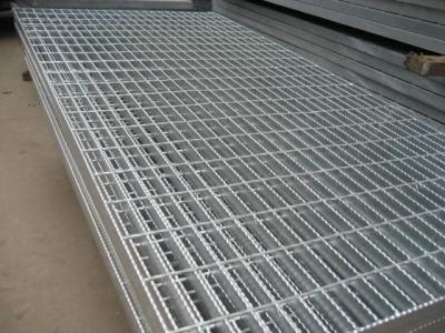China Twisted / Round Bar Galvanized Serrated Grating , 30 X 5 Bearing Bar Grating for sale