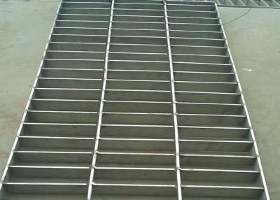 China Stainless Steel Heavy Duty Steel Grating , Round Bar 25 X 5 SS Floor Grating for sale