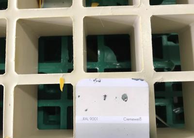China Tamaño de malla ligero de rejilla moldeado fibra de vidrio de la aprobación ISO9001 diverso en venta