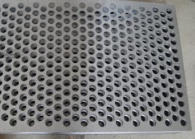China Custom Size Perforated Metal Mesh 40% - 81% Filter 304 /316 Stainless Steel for sale