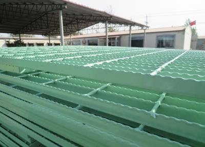 China PVC Coated Catwalk Grating Walkway , Galvanized Serrated Metal Grate Platform for sale