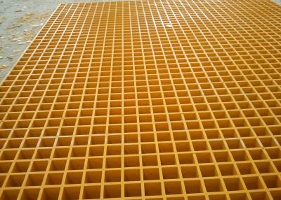 China 38MM Vierkante Gaten Plastic vloer die Gele Kleuren Vrije Steekproef raspen Te koop