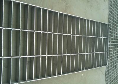 China Barra plana de la reja de Galvanzied del acero suave de la cubierta de acero del dren modificada para requisitos particulares en venta