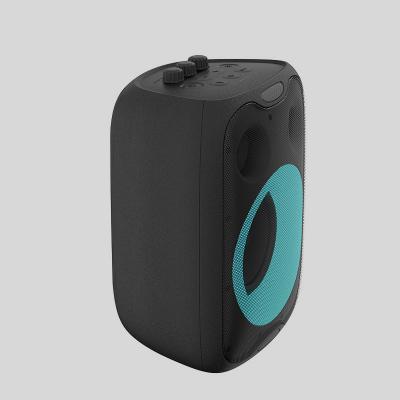 China 20Hz-20KHz Frequency Response Outdoor Party Speaker With AUX / 10 Meters Wireless Range for sale