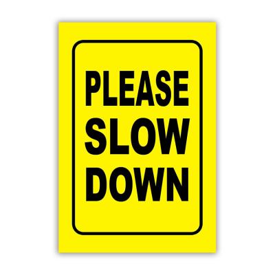 China ODM Reflective Yellow Slow Down Signage For Residential Neighborhoods for sale