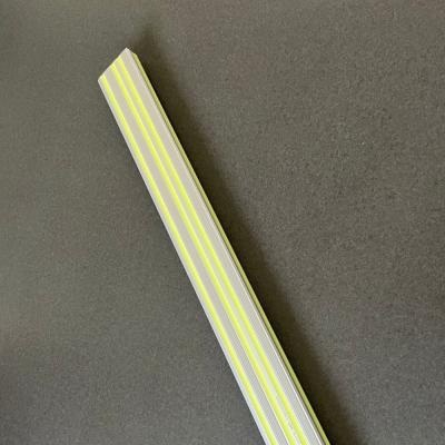 Китай Серебряная Photoluminescent анти- лестница выскальзывания обнюхивая с начальным 29600mcd/m2 480minutes 23mcd/m2 продается