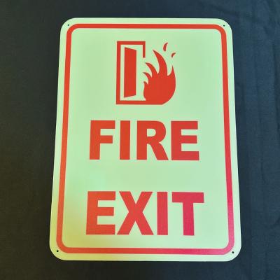 China 280*380 mm Aluminum Weatherproof Fire Exit Safety Sign Glow In The Dark for sale