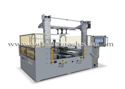 China Máquina de aluminio de alta calidad de la asamblea de base del radiador con la función superior de la compresión en venta