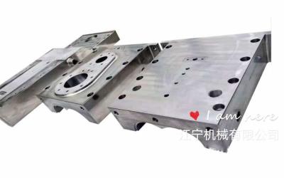 China Gespleten Vat Kurimoto 125 Tweeling van de Machinedelen van de Schroefextruder de Corrosie316l Materiaal Te koop