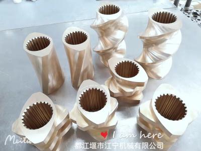 Chine Vis d'extrudeuse du diamètre 150mm et matériel en bronze en aluminium d'élément de barils à vendre