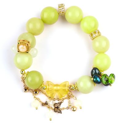 China Handmade Gemstone Beaded Bracelet Lemon Jade Stone Bracelet Adjustable Peal Charms Bracelet For Party Daily Wearing for sale