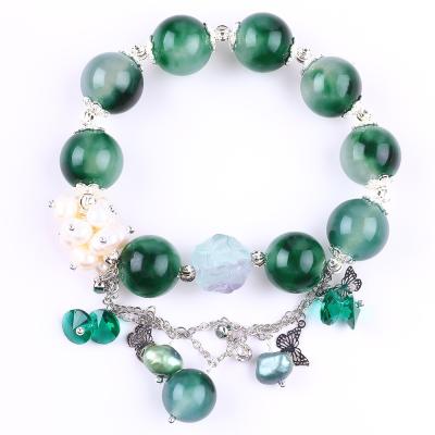 China Handmade Gemstone Beaded Bracelet Green Chalcedony Stone Bracelet Adjustable Peal Charm Bracelet For Party Daily Wearing for sale