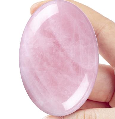 China La moda natural piedra de palma rosa de cuarzo para aliviar la ansiedad en venta