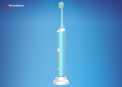 China As escovas de dentes a pilhas das crianças, escova de dentes elétrica pequena para a criança de 3 anos à venda
