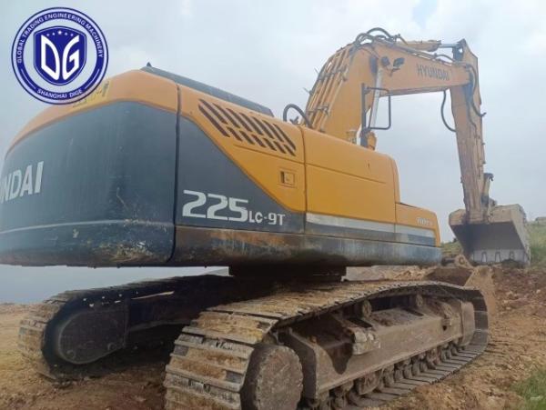 Quality R225LC-9T Used Hyundai Excavator 22.5 Ton Hyundai Hydraulic Excavator for sale