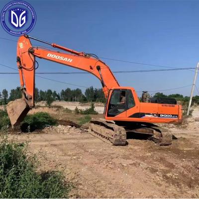 Chine Excavateur hydraulique Doosan DX300 30 tonnes, gros équipement de construction, de bonne qualité à vendre à vendre