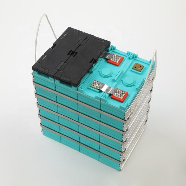 UL Certified 3.2V 200Ah Rechargeable Li Ion Battery