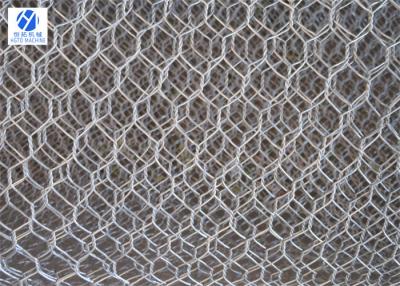 China Lightweight Oilproof Hexagonal Gabion Mesh , Hot Dipped Galvanised Hexagonal Netting for sale