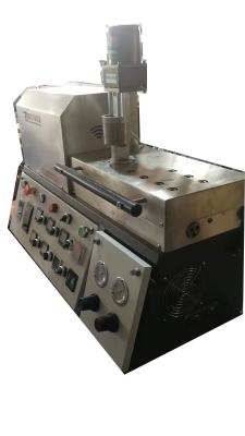 China RUIMING 30mm Tweelingschroefextruder Mini Lab Testing Machine Te koop
