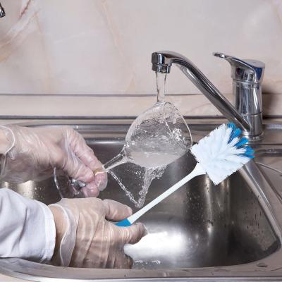 China Depurador largo de la botella de agua de la manija para lavar Glasswares en venta