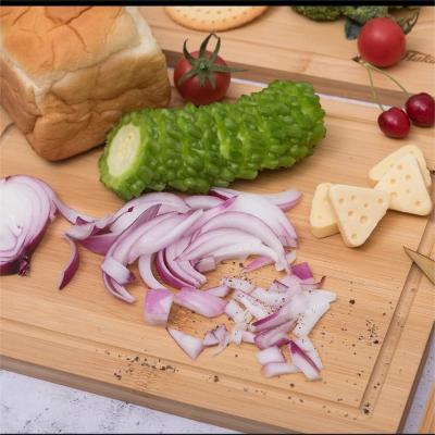 China Customizable home kitchen bamboo cutting board chopping board with sink for sale