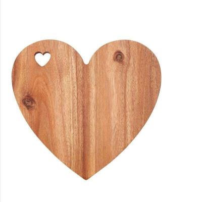 China Custom Heart Shaped 1.5cm Thick Bamboo Cutting Board For Serving Charcuterie for sale
