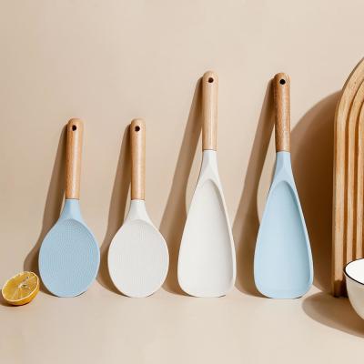 China Küchengeräte aus Silikon mit Holzgriff zu verkaufen
