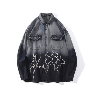 Chine Jeans de veste de denim de colorant de lien de douilles d'OEM de vestes du denim des hommes surdimensionnés pleins à vendre