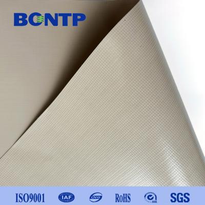 중국 PVC 코팅된 방수 돛 천은 오래가는 PVC 방수 시트 공급자 높은 스트렝에 반대론자 자외선을 방수 처리합니다 판매용