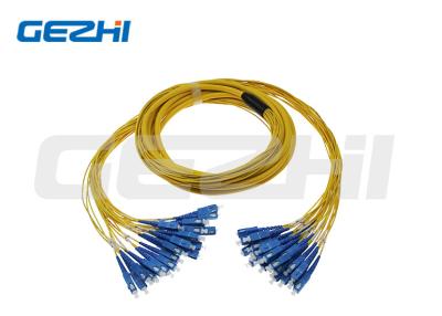 China O remendo da fibra ótica de 12 núcleos conduz o cabo do remendo da fibra ótica de SC/PC/UPC/APC à venda