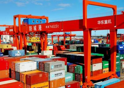 China 40.5T 50T 65T Container Handling Crane 380V-660V Gantry Rail Crane for sale