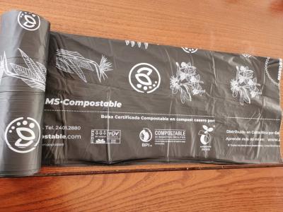 China OEM Biodegradable Disposable Bags Eco Friendly Plastic Packaging Bags 75cm for sale