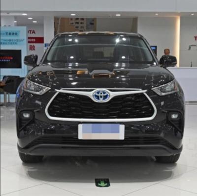 China 7 zitplaatsen Elite Toyota hybride voertuig Toyota Highlander 2022 Dual Engine 2.5L 4WD Te koop