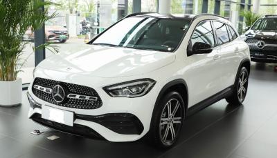 中国 2023 メルセデス ベンツ GLA 220 4MATIC ガソリン コンパクト SUV 5 ドア 5 席 販売のため